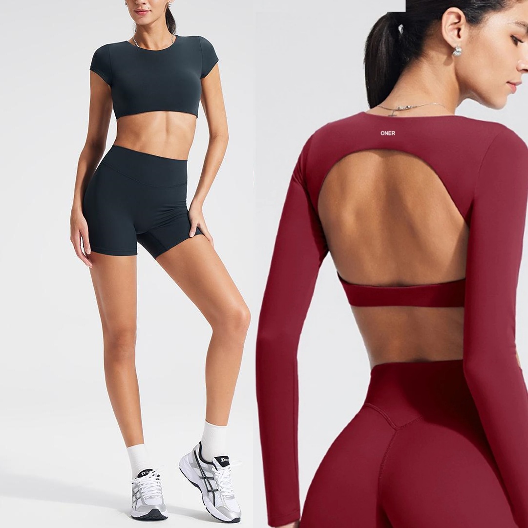 Yoga For Fitness - Women's long-sleeved yoga top with built-in